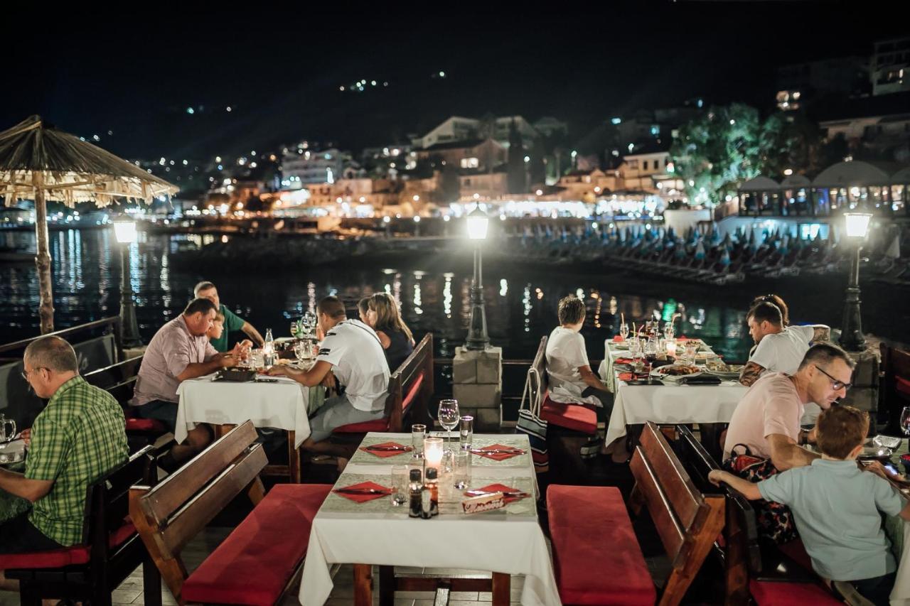 Garni Hotel Kruso Herceg Novi Esterno foto